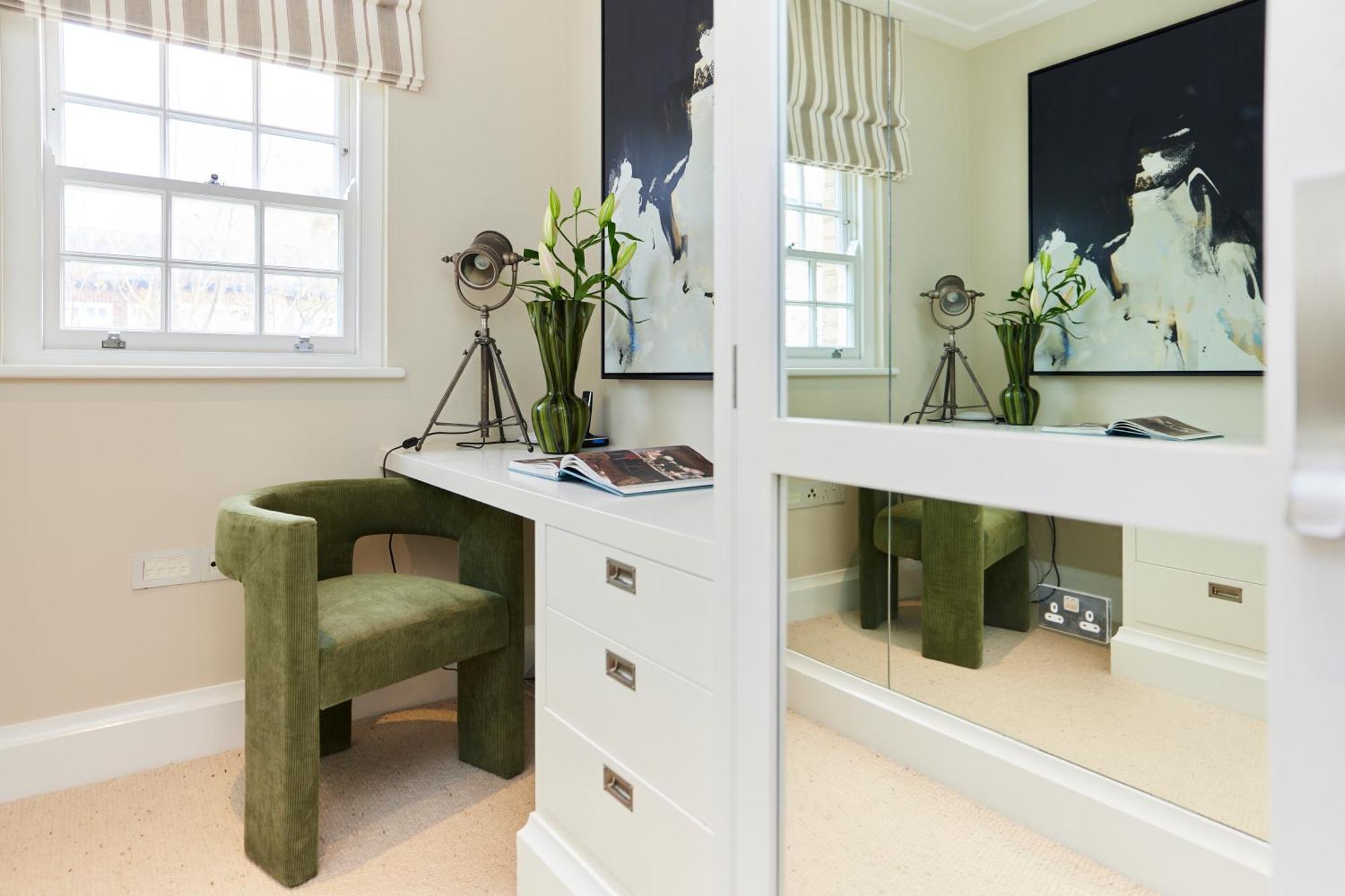 The St. Lukes Garden Place - Spacious 4bdr House With Garden And Terrace Apartment